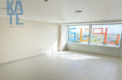 Apartment - 1 Bedroom - 1 Bathroom for rent in Umm Al Seneem Street - Ain Khaled - Doha