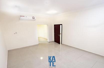 Villa - 4 Bedrooms - 4 Bathrooms for rent in Ain Khaled Villas - Ain Khaled - Doha Villa - 4 Bedrooms - 4 Bathrooms for rent in Ain Khaled Villas - Ain Khaled - Doha