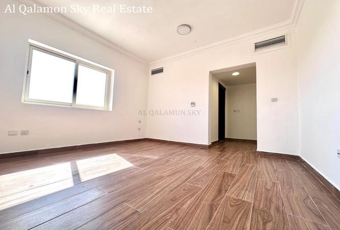 970031 - Property Image 2