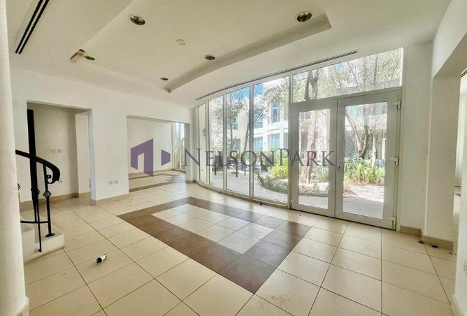 57085592 - Property Image 3