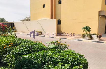 مجمع سكني - 5 غرف نوم - 6 حمامات للايجار في شارع الوعب - الوعب - الدوحة