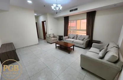 شقة - 2 غرف نوم - 2 حمامات للايجار في شارع انس - فريج بن محمود الشمالي - فريج بن محمود - الدوحة