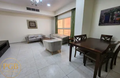 شقة - 2 غرف نوم - 3 حمامات للايجار في شارع انس - فريج بن محمود الشمالي - فريج بن محمود - الدوحة