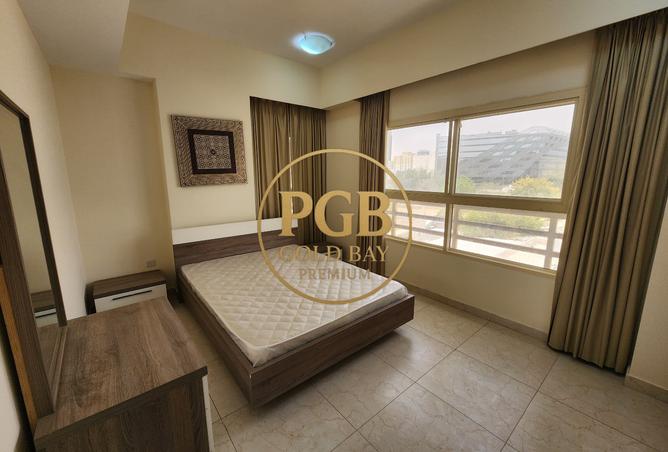 866805 - Property Image 3