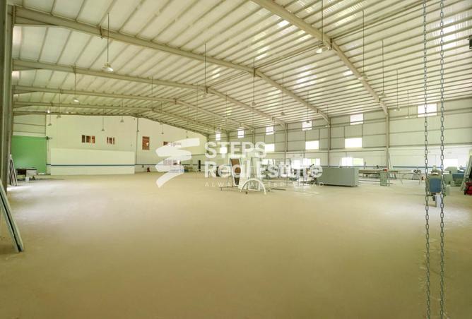 900290 - Property Image 3