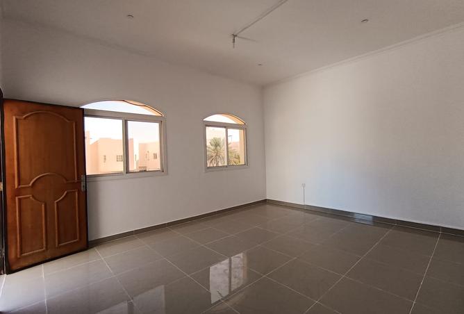 872652 - Property Image 3