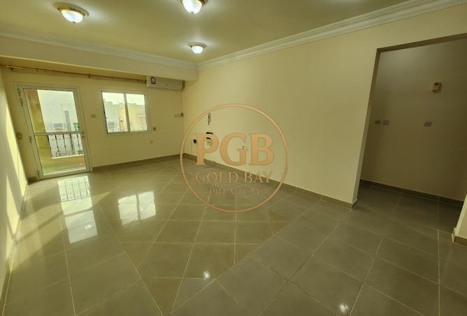 949588 - Property Image 2