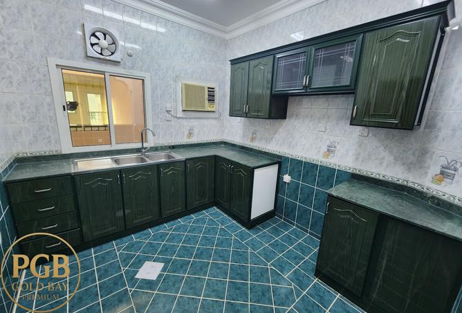 949588 - Property Image 3