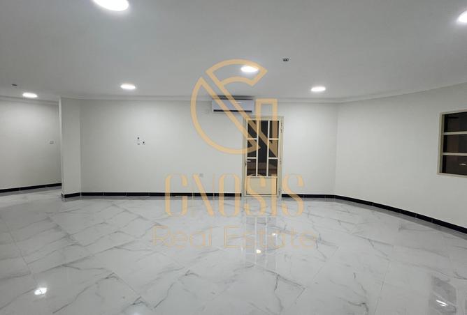 853875 - Property Main Image