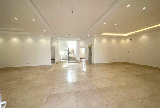 1001194 - Property Image 2