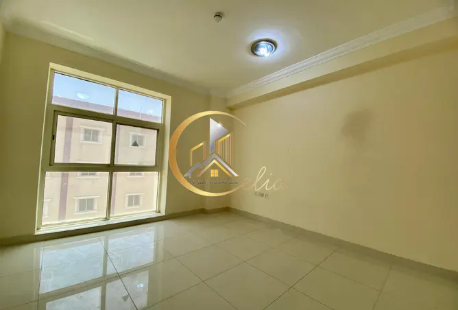 886796 - Property Image 3