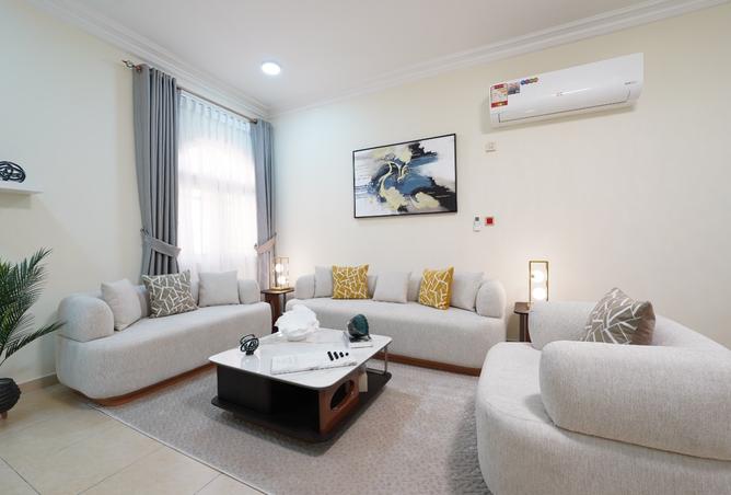 858924 - Property Image 2