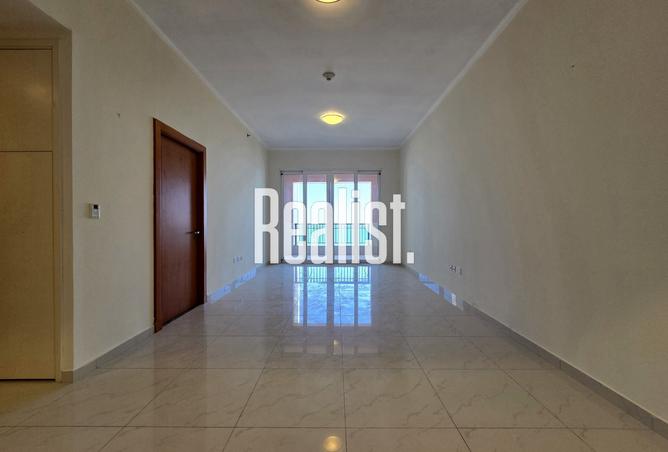 860260 - Property Image 2