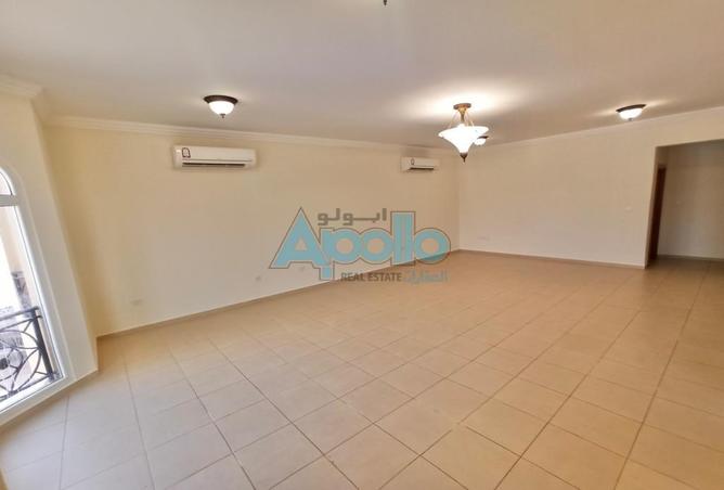 1002548 - Property Image 3