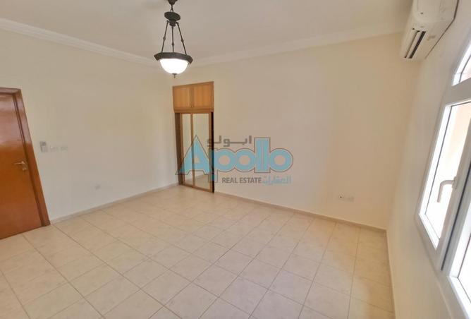 1002548 - Property Image 2