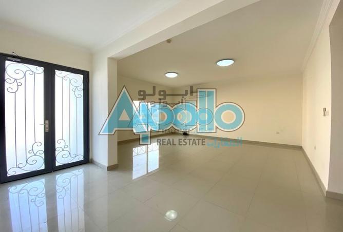 62068155 - Property Main Image