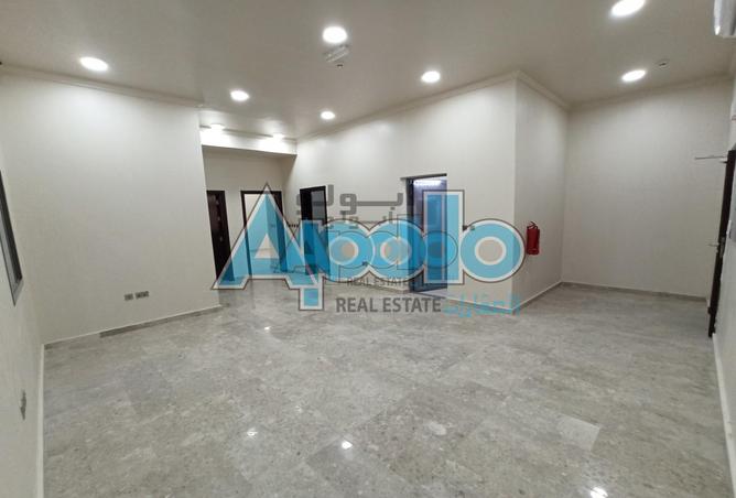 953672 - Property Image 3