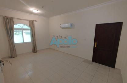 Apartment - 2 Bedrooms - 2 Bathrooms for rent in Al Tabari Street - Fereej Bin Omran - Doha