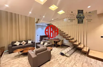 دوبلكس - غرفة نوم - 2 حمامات للايجار في شارع انس - فريج بن محمود الشمالي - فريج بن محمود - الدوحة