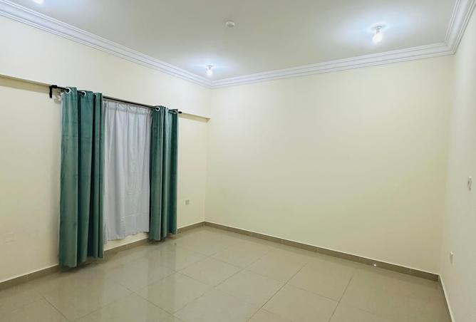 61004772 - Property Image 3
