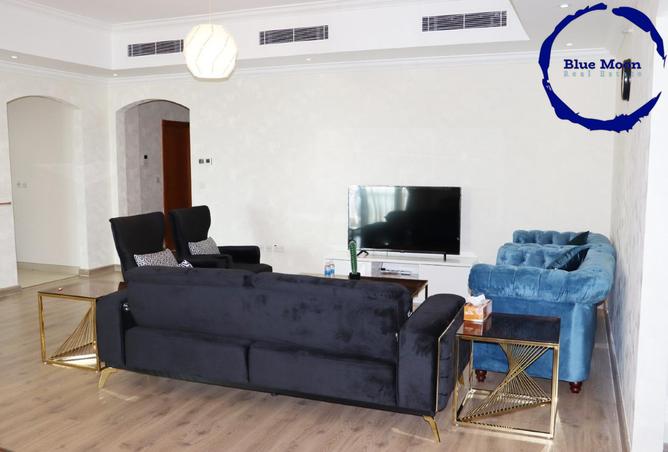 864279 - Property Main Image