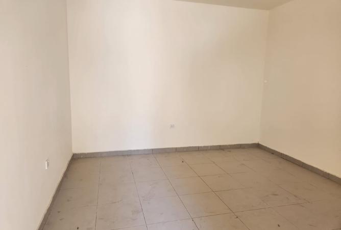 864697 - صورة العقار 2