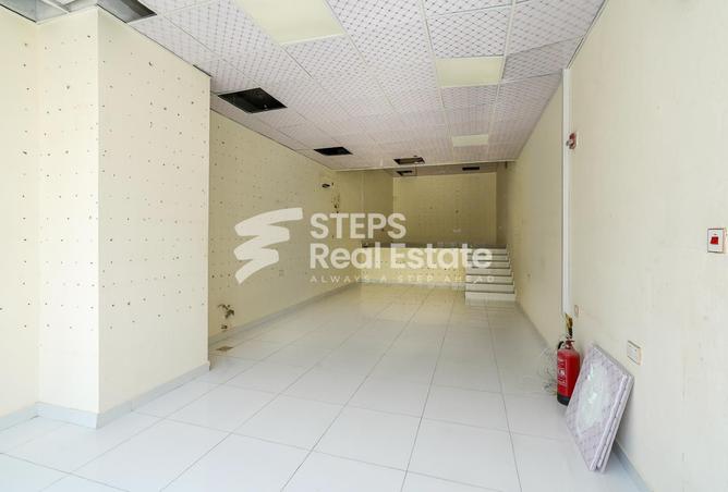 954907 - Property Image 3