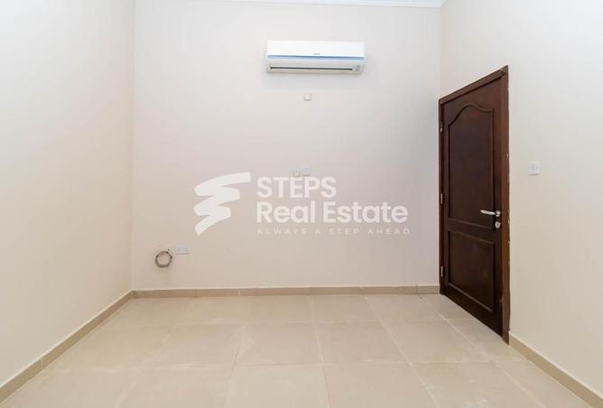 970198 - Property Image 2