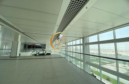 Shop - Studio - 7+ Bathrooms for rent in Ain Khalid Gate - Ain Khaled - Doha