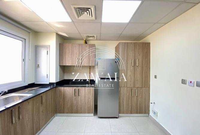 867155 - Property Image 3