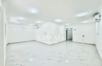 شقة - 2 غرف نوم - 3 حمامات للايجار في 46 بن عمران - فريج بن عمران - الدوحة