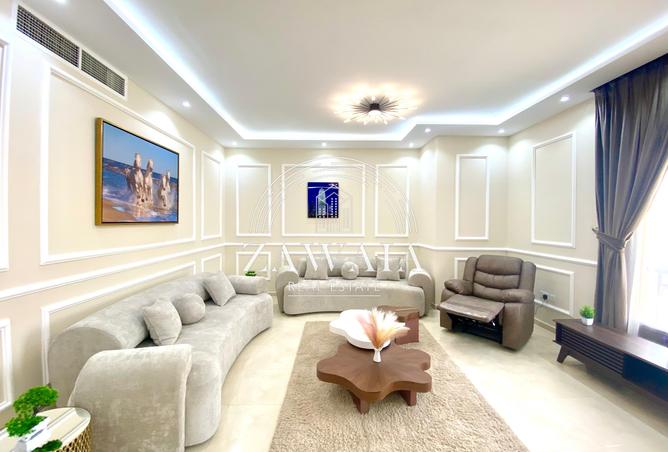 867996 - Property Image 2