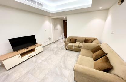 Apartment - 2 Bedrooms - 1 Bathroom for rent in Al Sadd Road - Al Sadd - Doha
