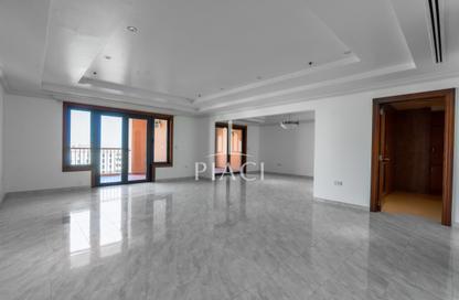 Apartment - 2 Bedrooms - 3 Bathrooms for rent in East Porto Drive - Porto Arabia - The Pearl Island - Doha