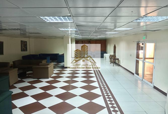 868728 - Property Image 2