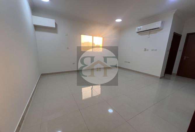 55076057 - Property Image 2
