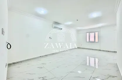 Apartment - 2 Bedrooms - 3 Bathrooms for rent in Bin Omran 35 - Fereej Bin Omran - Doha