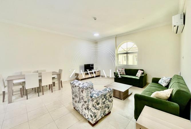 870464 - Property Main Image