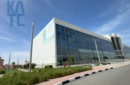 Retail - Studio - 1 Bathroom for rent in Ain Khaled - Doha
