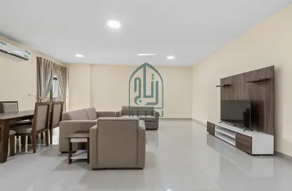 Apartment - 2 Bedrooms - 2 Bathrooms for rent in Old Al Ghanim - Al Ghanim - Doha