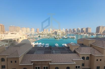 Apartment - 2 Bedrooms - 2 Bathrooms for rent in Porto Arabia - The Pearl Island - Doha