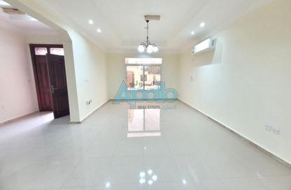 Villa - 4 Bedrooms - 4 Bathrooms for rent in Al Dana st - Muraikh - AlMuraikh - Doha