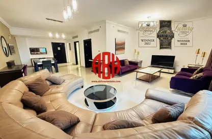 Apartment - 3 Bedrooms - 4 Bathrooms for rent in West Bay Tower - West Bay - West Bay - Doha