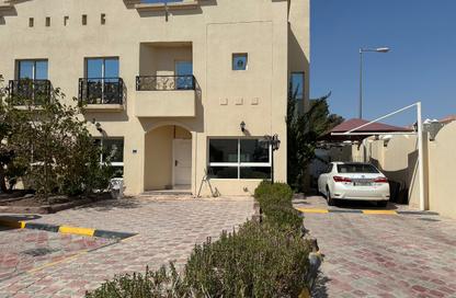 Villa - 4 Bedrooms - 4 Bathrooms for rent in Bu Hamour Street - Abu Hamour - Doha