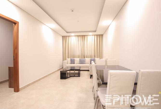 879645 - Property Image 2