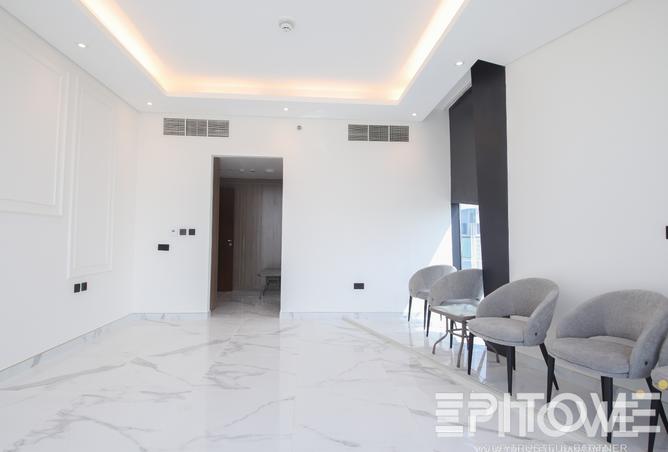 879664 - Property Image 2