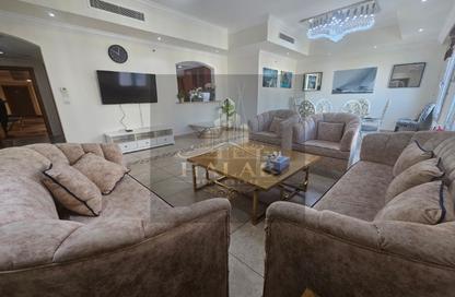 Apartment - 3 Bedrooms - 3 Bathrooms for rent in Floresta Gardens - Floresta Gardens - The Pearl Island - Doha