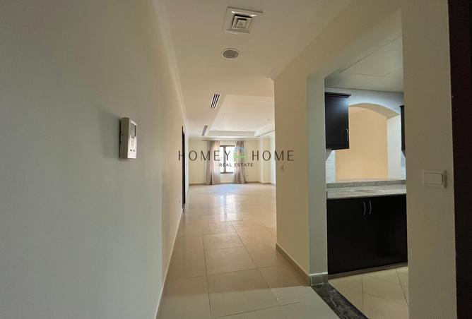 881655 - Property Image 3