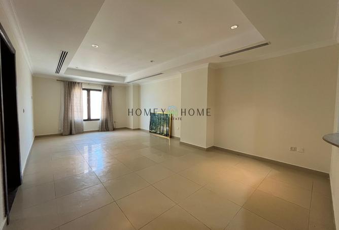 881655 - Property Image 2