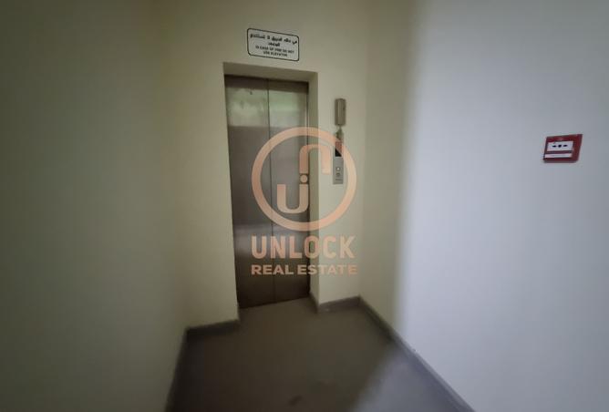 882251 - Property Image 2